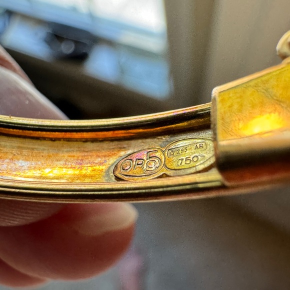 18k Gold Engraved Bangle Bracelet - Picture 3 of 7